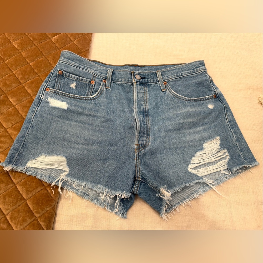 LEVIS 501 Denim Shorts High Waist Distressed Blue Jean Cut Offs Women Size 33